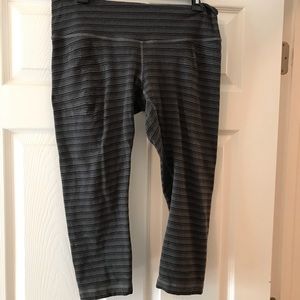 Lululemon Wunder Under Crops